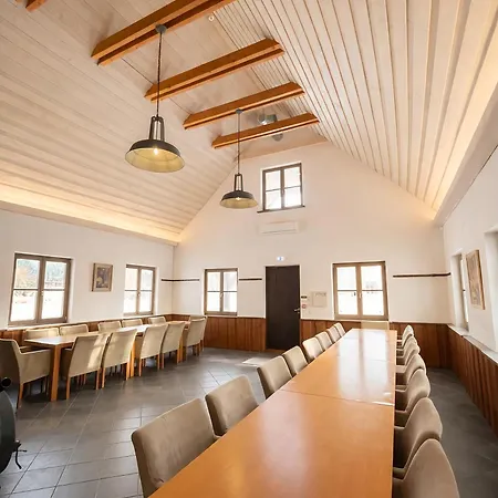 Hostel Kivi Puhkemajad Kauda
